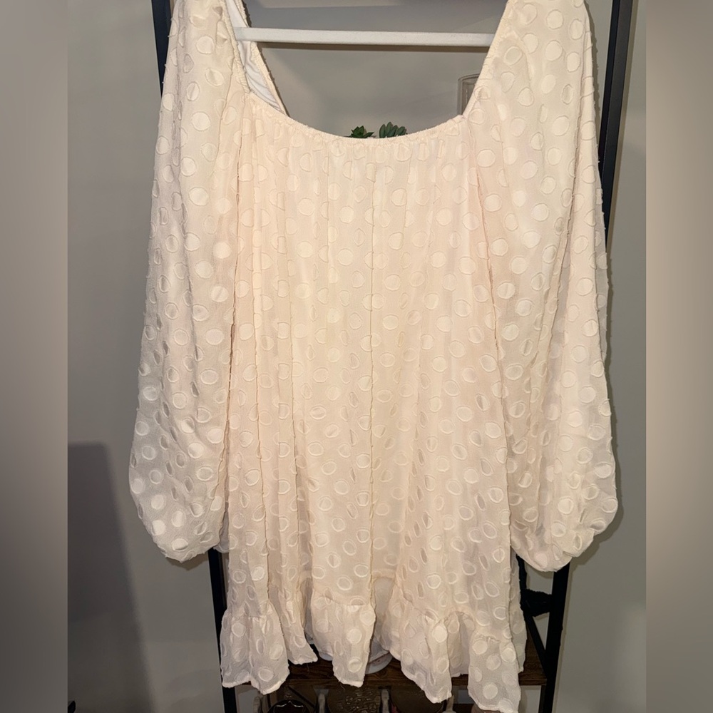 🟣🟣Show Me Your MuMu Cream Dress